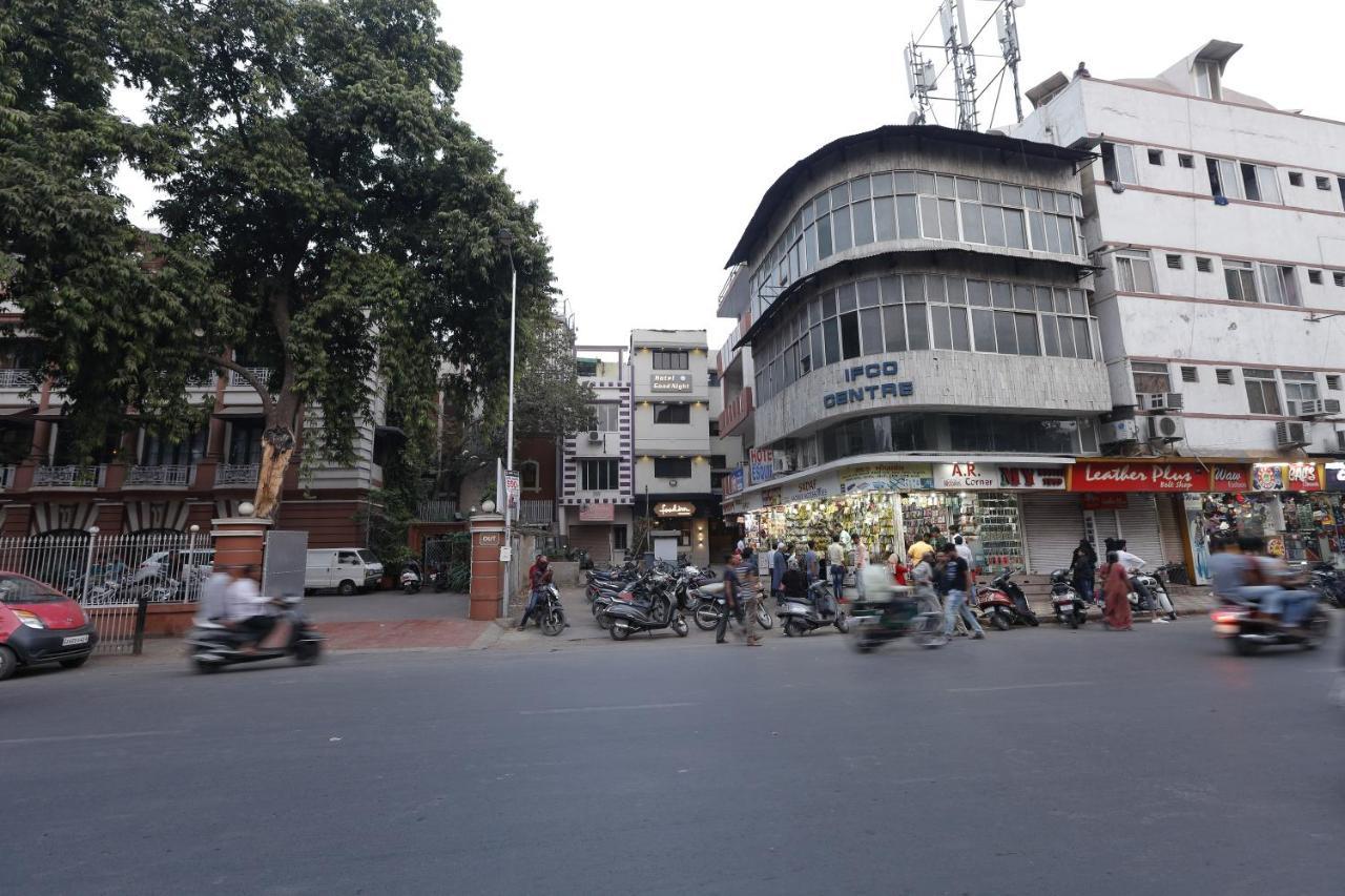 Hotel Good Night Ahmedabad Buitenkant foto